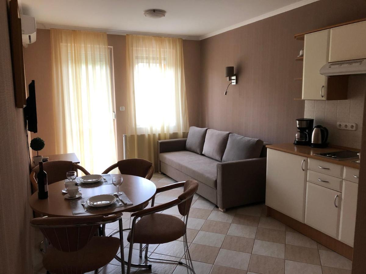 Jozsef Apartments House Залакарош Экстерьер фото