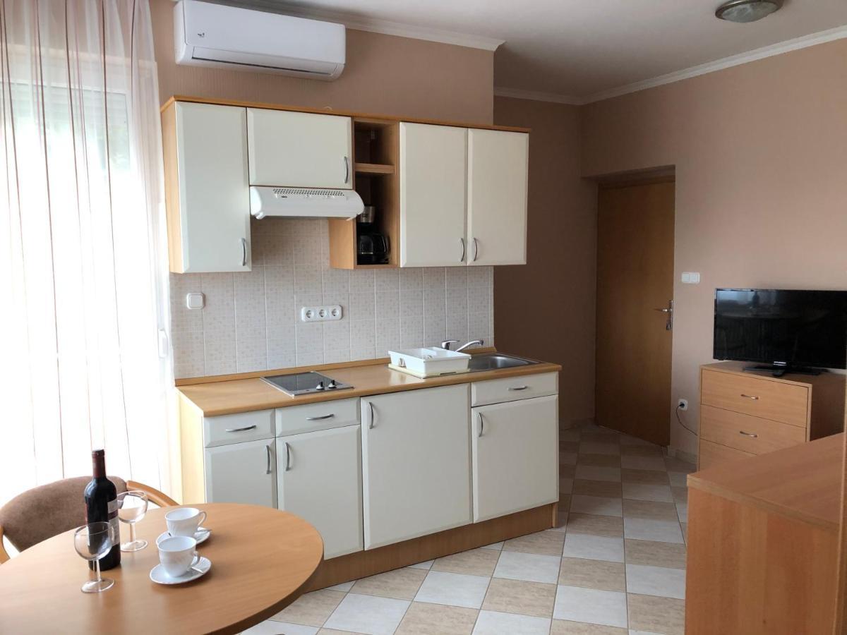 Jozsef Apartments House Залакарош Экстерьер фото