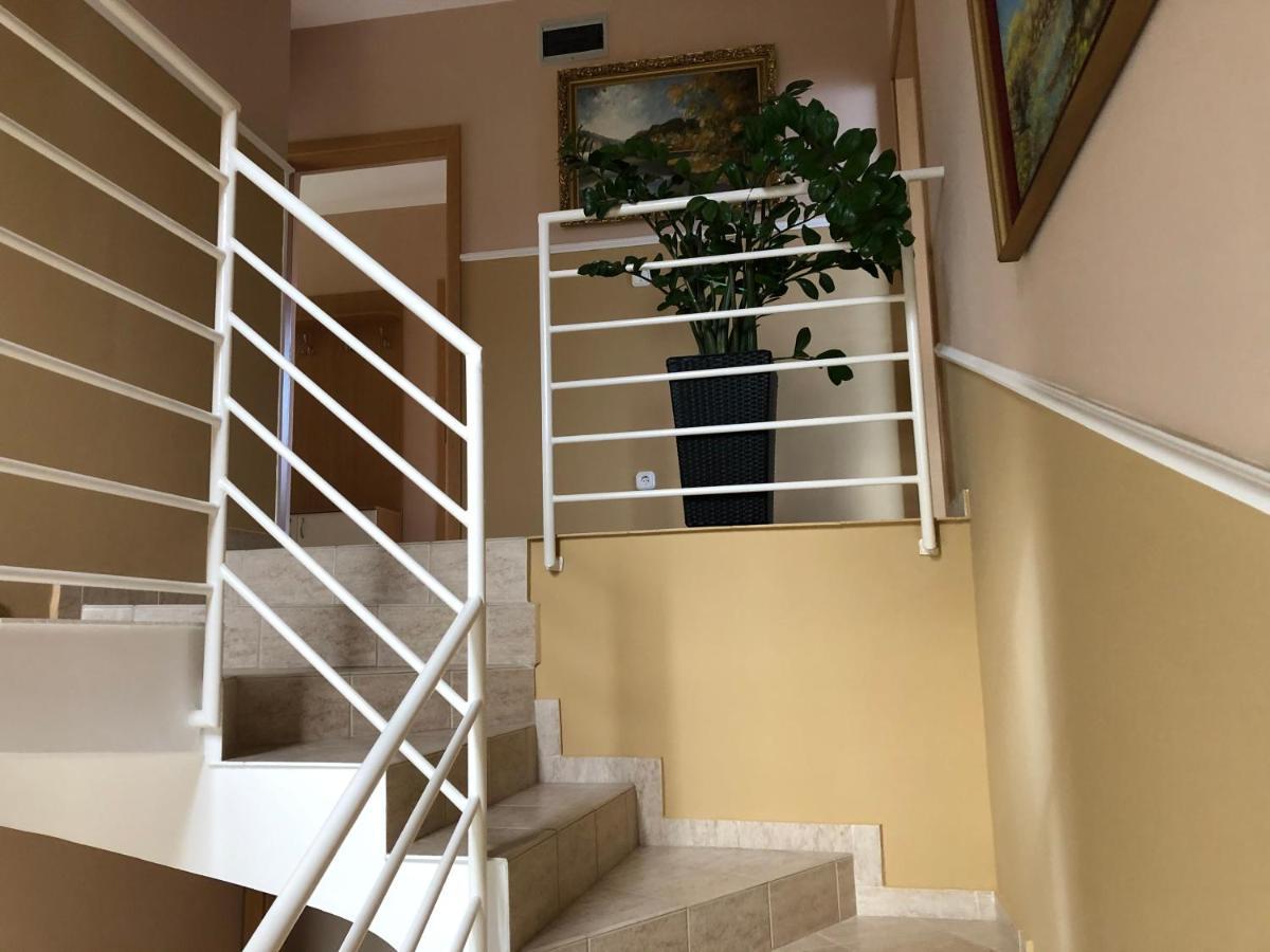 Jozsef Apartments House Залакарош Экстерьер фото