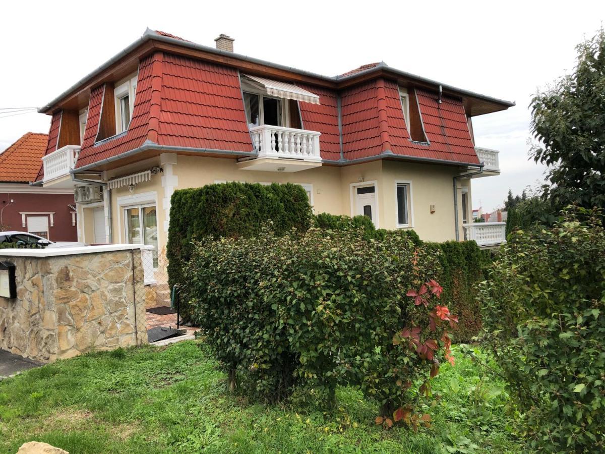 Jozsef Apartments House Залакарош Экстерьер фото