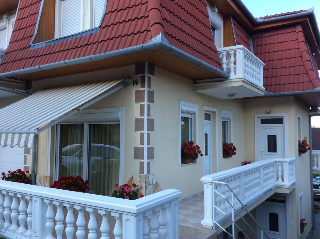 Jozsef Apartments House Залакарош Экстерьер фото